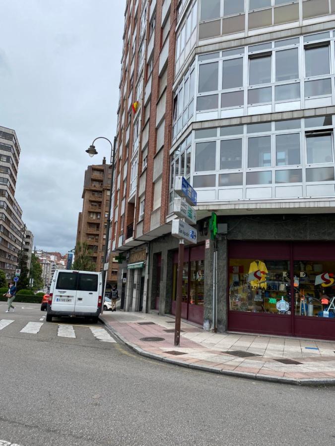La Casa Del Marino Lägenhet Avilés Exteriör bild